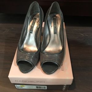 Bandolino peep toe pumps